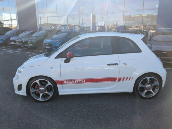 Photo 4 du bon plan ABARTH 500 1.4 Turbo T-Jet 160ch 595 Competizione BVA occasion à 13950 €