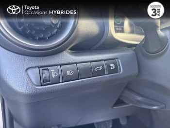 Photo 20 du bon plan TOYOTA C-HR 1.8 Hybride 140ch Collection NG23 occasion à 29990 €