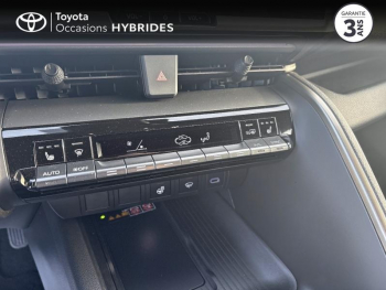 Photo 21 du bon plan TOYOTA C-HR 1.8 Hybride 140ch Collection NG23 occasion à 29990 €