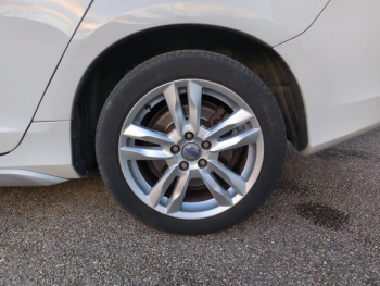 Photo 11 du bon plan VOLVO S60 D3 163ch Kinetic occasion à 8990 €