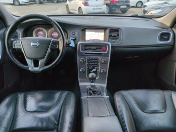 Photo 20 du bon plan VOLVO S60 D3 163ch Kinetic occasion à 8990 €