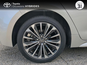 Photo 16 du bon plan TOYOTA Corolla 1.8 140ch Design MY23 occasion à 24890 €