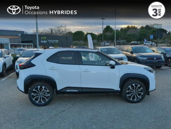 Photo 17 du bon plan TOYOTA Yaris Cross 116h Design MY22 PACK CARGO occasion à 23680 €