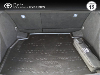 Photo 10 du bon plan TOYOTA C-HR 122h Edition 2WD E-CVT RC18 occasion à 17690 €