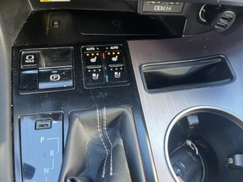 Photo 30 du bon plan LEXUS RX 450h 4WD F SPORT Executive Pano occasion à 35980 €