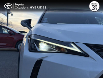 Photo 21 du bon plan LEXUS UX 250h 2WD Luxe Pack Technologie occasion à 21990 €