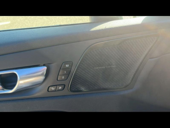 Photo 12 du bon plan VOLVO XC60 T6 AWD 253 + 145ch Utimate Style Dark Geartronic occasion à 39900 €