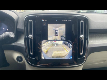 Photo 19 du bon plan VOLVO XC40 B3 163ch Ultra DCT 7 occasion à 45900 €