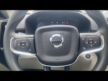 Photo 21 du bon plan VOLVO XC40 B3 163ch Ultra DCT 7 occasion à 45900 €
