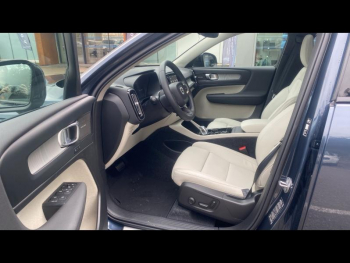 Photo 26 du bon plan VOLVO XC40 B3 163ch Ultra DCT 7 occasion à 45900 €