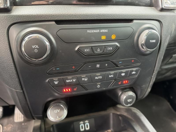 Photo 23 du bon plan FORD Ranger VUL 2.0 TDCi 213ch Double Cabine Wildtrak BVA10 occasion à 36900 €