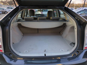 Photo 15 du bon plan TOYOTA Prius 136h Active occasion à 9990 €