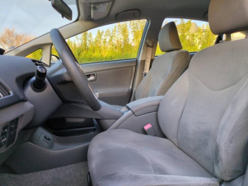 Photo 16 du bon plan TOYOTA Prius 136h Active occasion à 9990 €