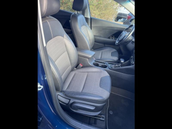 Photo 8 du bon plan KIA Niro 1.6 GDi 105ch ISG + Ã©lectrique 43.5ch Design DCT6 occasion à 15990 €