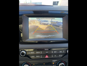 Photo 14 du bon plan KIA Niro 1.6 GDi 105ch ISG + Ã©lectrique 43.5ch Design DCT6 occasion à 15990 €