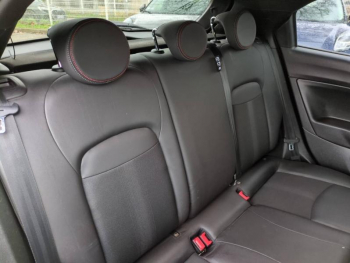 Photo 18 du bon plan FIAT 500X 1.3 FireFly Turbo T4 150ch Ballon Or DCT occasion à 14990 €