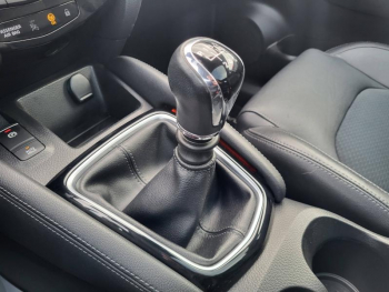 Photo 4 du bon plan NISSAN Qashqai 1.3 DIG-T 140ch Tekna occasion à 16490 €