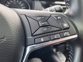 Photo 25 du bon plan NISSAN Qashqai 1.3 DIG-T 140ch Tekna occasion à 16490 €