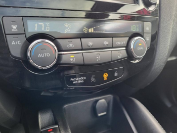 Photo 27 du bon plan NISSAN Qashqai 1.3 DIG-T 140ch Tekna occasion à 16490 €