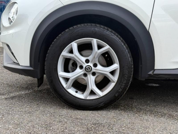 Photo 17 du bon plan NISSAN Juke 1.0 DIG-T 114ch Tekna DCT 2021 occasion à 14990 €