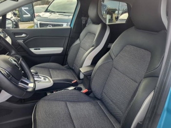 Photo 5 du bon plan RENAULT Captur 1.6 E-Tech hybride rechargeable 160ch Intens -21 occasion à 17990 €