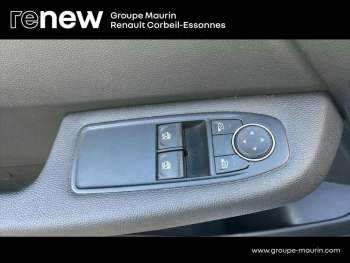 Photo 19 du bon plan RENAULT Clio 1.6 E-Tech hybride 140ch Zen -21N occasion à 15990 €