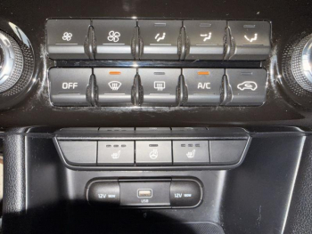 Photo 18 du bon plan KIA Sportage 1.6 CRDi 136ch ISG GT Line Premium 4x2 DCT7 occasion à 18980 €