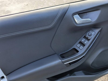 Photo 13 du bon plan FORD Puma 1.0 Flexifuel 125ch S&S mHEV Titanium X occasion à 17990 €