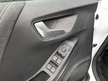 Photo 8 du bon plan FORD Puma 1.0 EcoBoost Hybrid 125ch Titanium S&S occasion à 18900 €