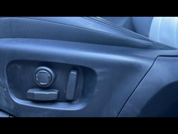 Photo 28 du bon plan LAND-ROVER Evoque 1.5 P300e 309ch R-Dynamic SE AWD BVA Mark III occasion à 52400 €