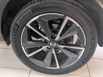 Photo 22 du bon plan NISSAN Qashqai 1.3 Mild Hybrid 158ch Tekna Xtronic occasion à 23900 €