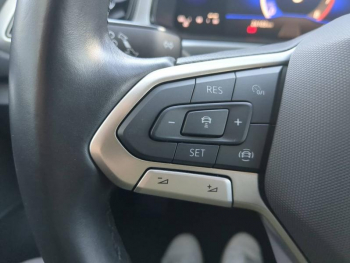 Photo 19 du bon plan VOLKSWAGEN T-Roc 1.0 TSI 110ch VW Edition occasion à 21990 €