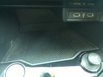 Photo 23 du bon plan VOLKSWAGEN T-Roc 1.0 TSI 110ch VW Edition occasion à 21990 €