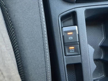 Photo 25 du bon plan VOLKSWAGEN T-Roc 1.0 TSI 110ch VW Edition occasion à 21990 €