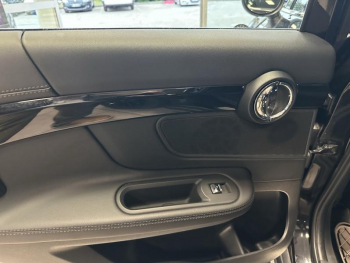 Photo 15 du bon plan MINI Countryman Cooper SE 136ch + 88ch Longstone ALL4 BVA6 7cv occasion à 23680 €