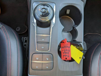 Photo 13 du bon plan FORD Kuga 2.5 Duratec 225ch PowerSplit PHEV ST-Line X e-CVT 13cv occasion à 18990 €