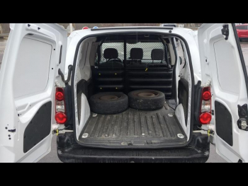 Photo 10 du bon plan PEUGEOT Partner 120 L1 1.6 BlueHDi 120 S&S Pack Clim Nav occasion à 11990 €