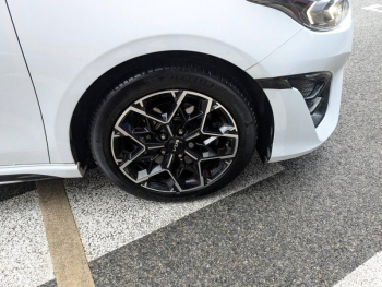 Photo 25 du bon plan KIA Ceed 1.0 T-GDI 120ch GT Line Premium occasion à 17990 €