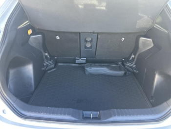 Photo 11 du bon plan TOYOTA Yaris Cross 116h Design Pack Cargo occasion à 21990 €