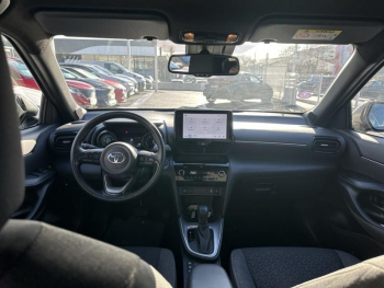 Photo 13 du bon plan TOYOTA Yaris Cross 116h Design Pack Cargo occasion à 21990 €