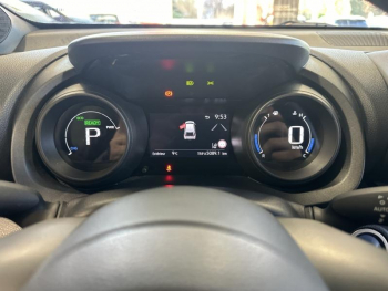 Photo 15 du bon plan TOYOTA Yaris Cross 116h Design Pack Cargo occasion à 21990 €