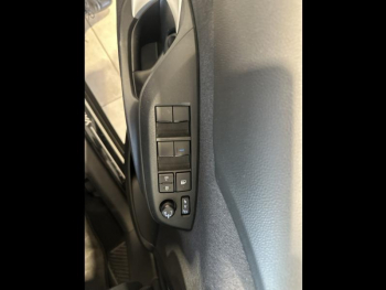 Photo 21 du bon plan TOYOTA Yaris Cross 116h Design Pack Cargo occasion à 21990 €