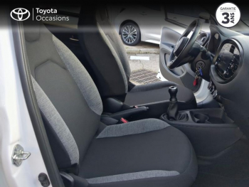 Photo 6 du bon plan TOYOTA Aygo X 1.0 VVT-i 72ch Dynamic occasion à 13290 €