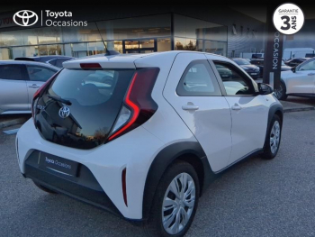 Photo 18 du bon plan TOYOTA Aygo X 1.0 VVT-i 72ch Dynamic occasion à 13290 €