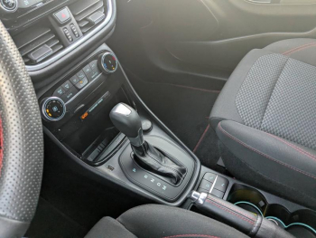 Photo 14 du bon plan FORD Puma 1.0 EcoBoost 125ch S&S mHEV ST-Line Design 2 Powershift occasion à 20900 €