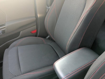 Photo 15 du bon plan FORD Puma 1.0 EcoBoost 125ch S&S mHEV ST-Line Design 2 Powershift occasion à 20900 €