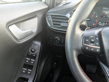 Photo 16 du bon plan FORD Puma 1.0 EcoBoost 125ch S&S mHEV ST-Line Design 2 Powershift occasion à 20900 €