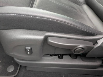 Photo 23 du bon plan OPEL Crossland X 1.2 Turbo 130ch Ultimate occasion à 14980 €