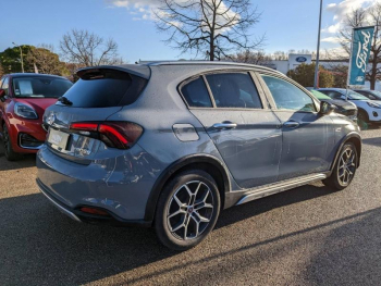 Photo 4 du bon plan FIAT Tipo 1.0 FireFly Turbo 100ch S/S Cross occasion à 14480 €