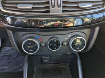 Photo 13 du bon plan FIAT Tipo 1.0 FireFly Turbo 100ch S/S Cross occasion à 14480 €